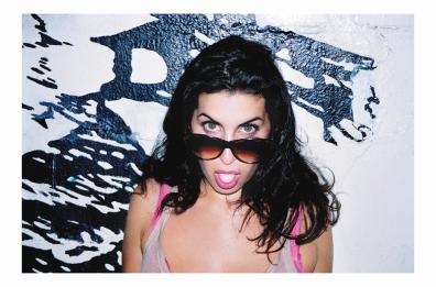 Taranto, al Medimex in mostra 50 foto mai esposte di Amy Winehouse