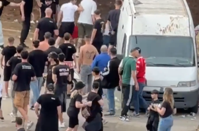 Tifoso picchiato fuori dal San Nicola davanti al figlio: individuato uno degli aggressori