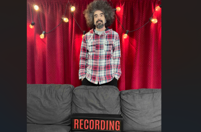 Caparezza torna in studio e firma con BMG: il genio musicale pugliese prepara il nono album