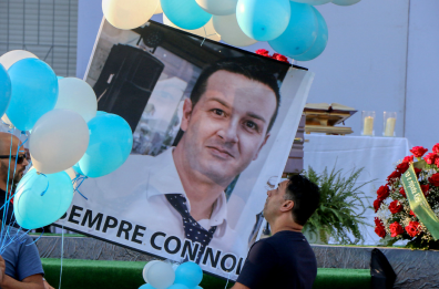 Taranto, «Voglio la verità su mio fratello». Parla Primula, la sorella del gruista Massaro