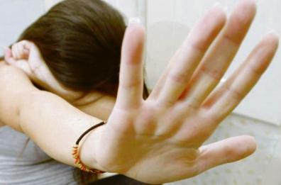 Taranto, farmacista abusa della fidanzatina 12enne del figlio: condannato a 6 anni e 8 mesi 