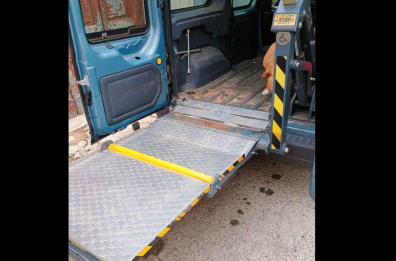 Adelfia, muore giovane disabile grave: la famiglia dona auto e apparecchiature