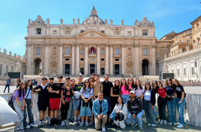 La benedizione di Papa Leone XIV ai ragazzi della Buon Pastore di Barletta: un incontro non previsto