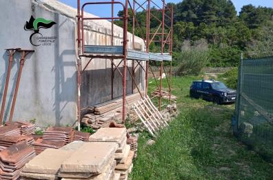 Otranto, ristrutturazioni abusive vicino al fiume Idro: denunciati in tre