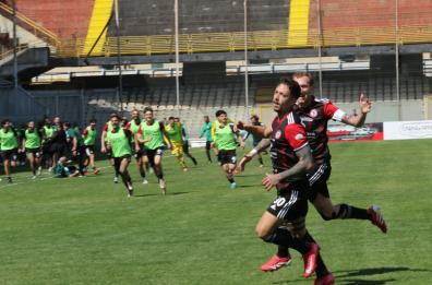 Calcio, il Foggia conquista ai playout la salvezza in Serie C