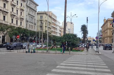Bari, il commercio è in crisi: - 4,2% nel 2025. Le famiglie continuano a perdere potere di acquisto e non comprano