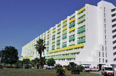 Brindisi, mancano parcheggi e piovono multe sui lavoratori dell’ospedale Perrino: «Le paghi l’Asl»