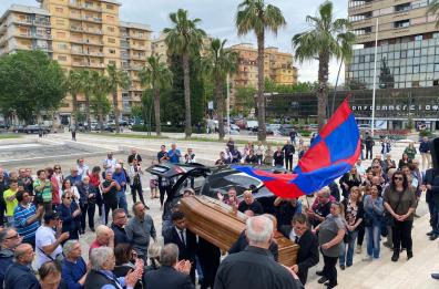 A Taranto l'ultimo saluto all'ex sindaco Giancarlo Cito dopo le polemiche sulle cure