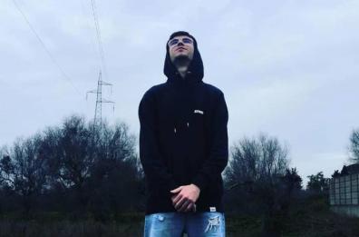 Non torna a casa e i genitori denunciano la sua scomparsa: 23enne di Trepuzzi trovato morto accanto alla sua moto