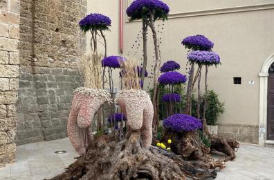 «Leverano in Fiore» pronta a sbocciare tra arte, emozioni e fari sull’attualità