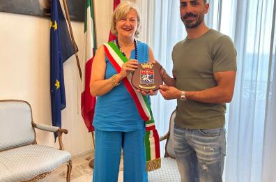 Pedalata in solitaria da Taranto a Sparta: l'idea del ciclista Adriano Tegas supportata dal Comune di Massafra