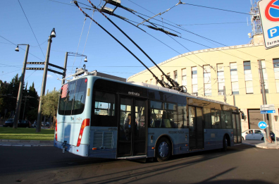 Filobus a Lecce, caccia ai soldi per le nuove linee. «Nessun impatto visivo nel centro urbano»