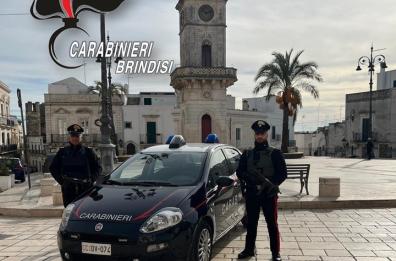 Ceglie Messapica, finto maresciallo si fa consegnare da un'anziana oro e soldi per oltre 2.600 euro: arrestato 24enne