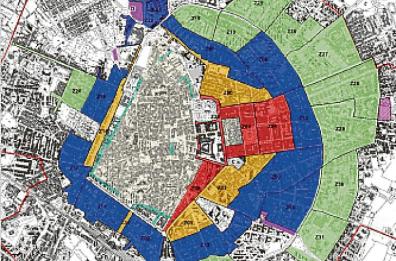 Lecce, parcheggi a pagamento nelle zone vicine al centro: le strisce diventano blu