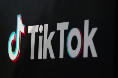 Galatone, assiste su Tik Tok all'aggressione ad una conoscente e allerta la Polizia: tragedia sfiorata