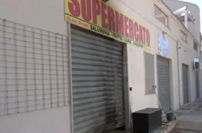 Nardò, fiamme in un supermercato: per il proprietario è il quarto attentato in due anni 