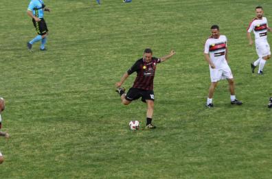 Totti e altri campioni in campo a Foggia per beneficenza