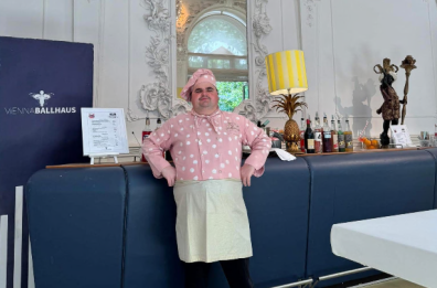 Il re della mortadella conquista Vienna: dal Salento Giuseppe Alessio accolto da una carovana di fans
