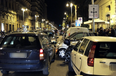 Bari, ecco dove il parcheggio è impossibile: Murat, Madonnella e Libertà sature di auto 