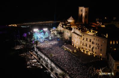 A Molfetta parte il Cornetto Battiti Live: le anticipazioni sul cast della prima serata