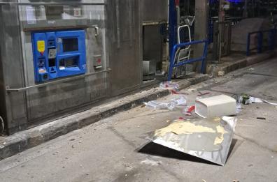 Mottola, colpo della banda sull'A14: fanno esplodere la cassa al casello e fuggono con il bottino