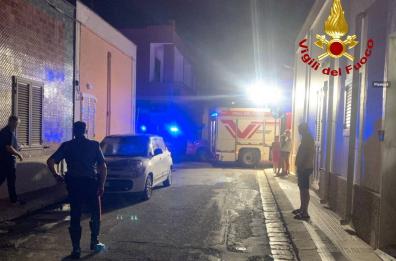 Trepuzzi, bruciata auto di un carabiniere, parcheggiata davanti a casa: si indaga