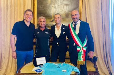 Lo sport barese in festa: riconoscimenti a sedici giovani campioni e a Saverio Bottalico, arbitro della finale mondiale di beach soccer