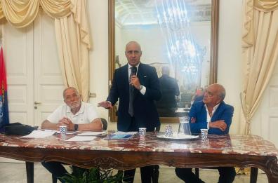 Ex Ilva, il sindaco di Taranto boccia l’accordo di programma: «Non è ricevibile, serve una revisione profonda»