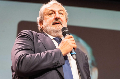 Emiliano rassicura Decaro: «Si muoverà in autonomia»