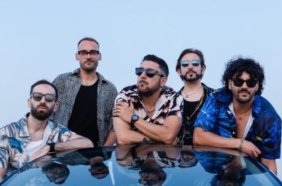 «Scintille» è il nuovo singolo dei baresi Denny Music: un mix di energia, passione e sonorità internazionali
