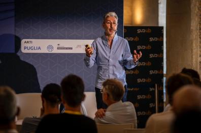 Il sogno del fondatore di Hyperloop: una capsula per viaggi ultraveloci da Lecce a Torino