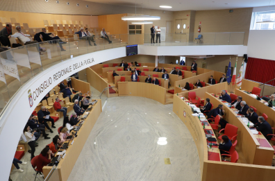 Puglia, nuovo stop alla legge sui sindaci