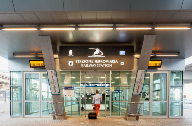 Bari, al via nuovi collegamenti serali tra aeroporto e stazione: potenziato il servizio