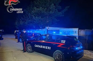 Campi Salentina, senza patente non si ferma all'alt e fugge: inseguimento per le vie del paese, arrestato