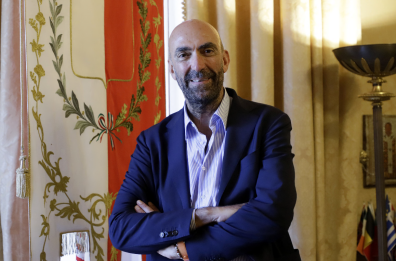 Analisi «Governance Poll»: sindaco Leccese il terzo più amato d'Italia, presidente Emiliano al 16esimo posto