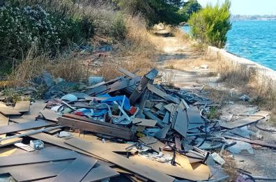 Taranto, una bomba ecologica nel parco della Rimembranza: sequestrata discarica abusiva di oltre 38mila metri quadri