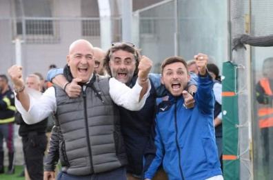 Brindisi, l'ammissione in serie D: «La squadra è in regola». Ma un ex lamenta: «Non sono stato pagato»