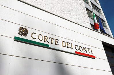 Il giudice dei Conti andrà a pesca di malefatte ma con l’amo... nudo