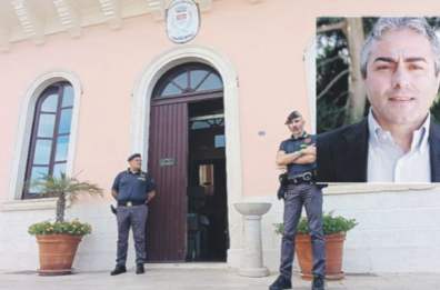 Piccione, ex sindaco di Sannicola, sceglie di tacere: si dimette e chiede i domiciliari