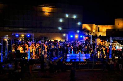 A Trani 700 tangueri hanno ballato la milonga all'ombra della Cattedrale