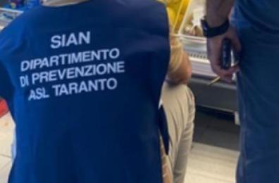 Taranto, carenze igienico sanitarie e apparecchi da gioco abusivi: chiuso un bar ai Tamburi