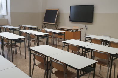 Caos concorsi per dirigenti scolastici: attesa dopo i ricorsi di 30 docenti baresi