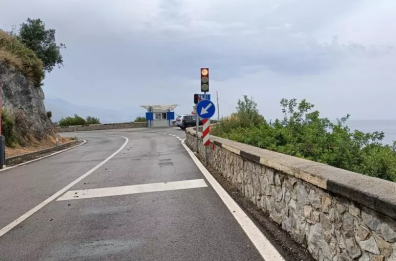 Strada riaperta a Maratea ma l'Anas deve adeguare la cartellonistica