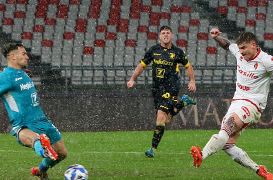 Cerofolini fa l’ambizioso, parola al nuovo portiere: «Ho vissuto la serie A, la inseguirò con il Bari»