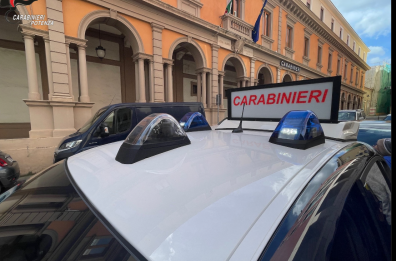 Potenza, ladro in appartamento arrestato in flagranza