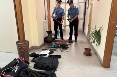 Maglie, furto in diretta: i carabinieri sorprendono i ladri nel garage