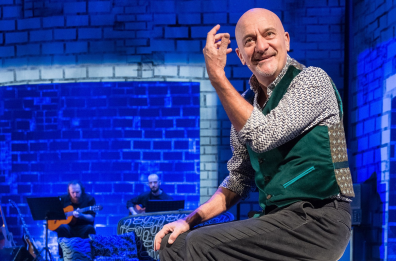 Brindisi, storie in scena al «Verdi» con Boni, Gassmann, Riondino, Solfrizzi e Bisio