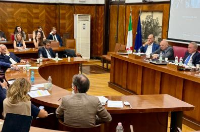 Ex Ilva, slitta al 12 agosto la firma dell’accordo interistituzionale per la piena decarbonizzazione di Taranto. Bitetti: «Non ho firmato nulla»