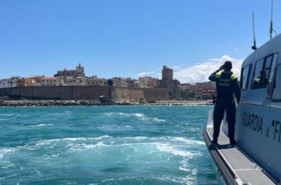 Isole Tremiti, turista si ferisce a una gamba durante escursione su un barcone: soccorsa dalla Guardia di Finanza