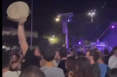 Notte della Taranta con protesta: alcuni non gradiscono e interrompono con un contro concerto a Corigliano